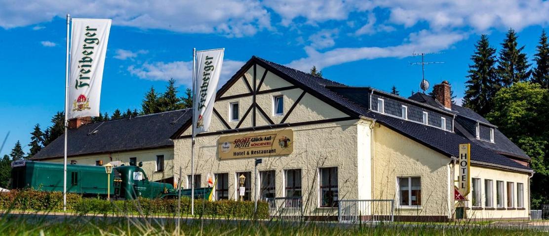 Sporthotel Glueck Auf Moenchenfrei Brand-Erbisdorf Bagian luar foto